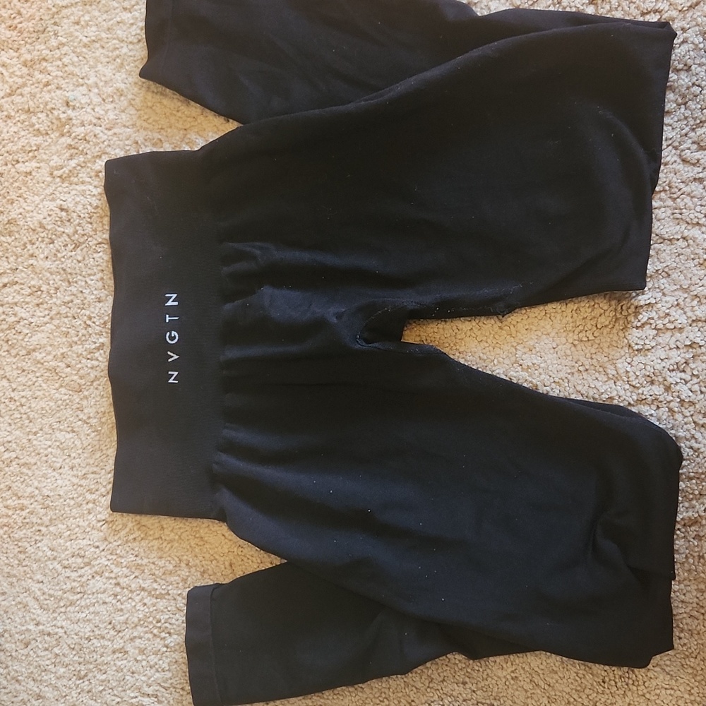 Black NVGTN seamless leggings